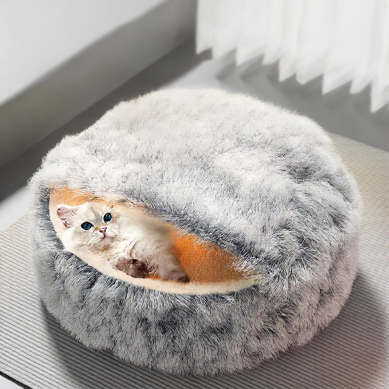 Warm, semi-enclosed cat bed